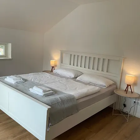 Stilvolles Naturidyll Bei Berlin 아파트 글리니케